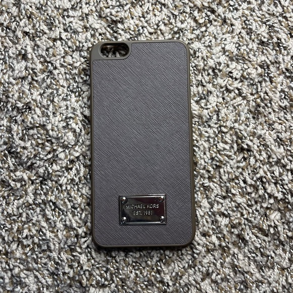 Michael Kors IPhone Case - Picture 1 of 6